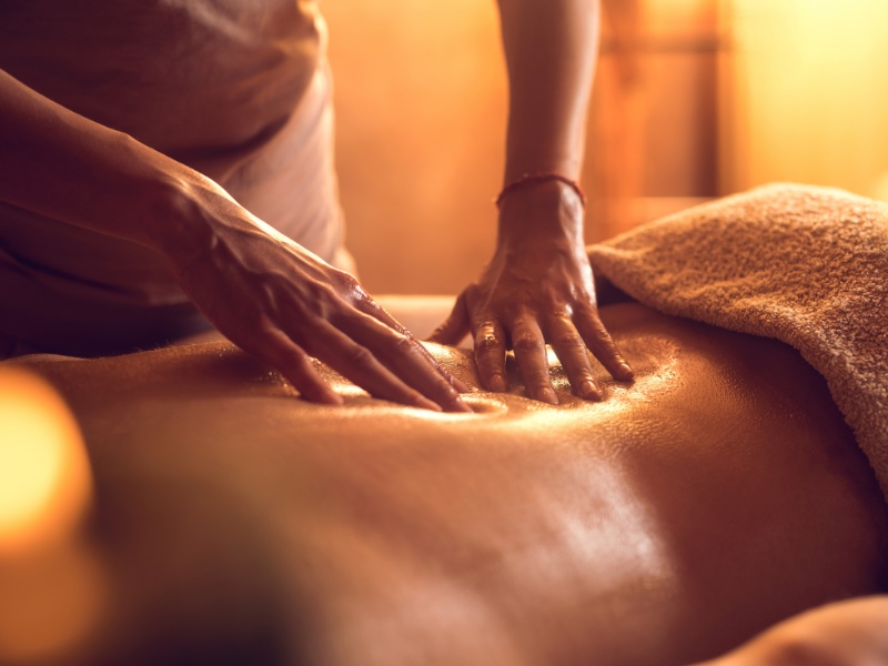 Massage Aroma Relax - Kim Cương Spa