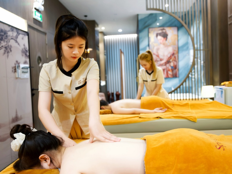 Massage Thái - Kim Cương Spa