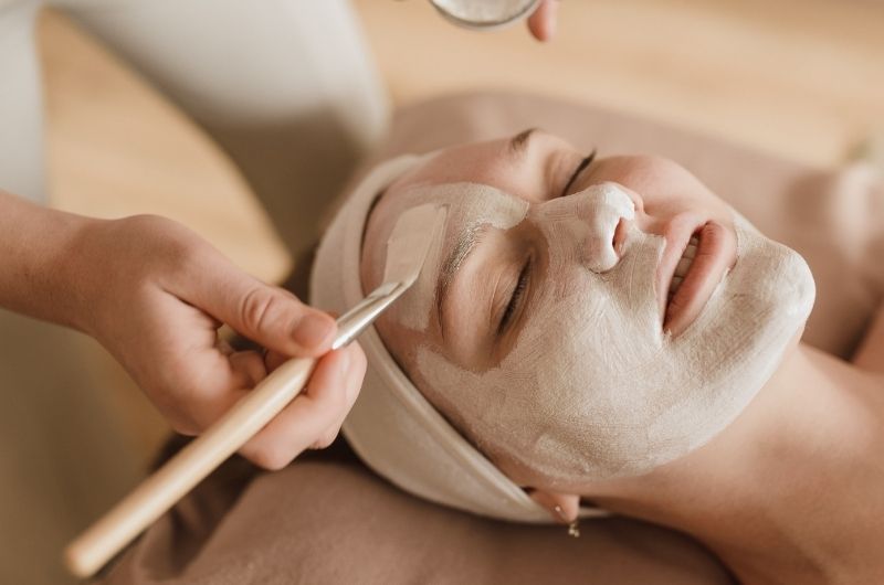 5 dưỡng chất chăm sóc da nhất định phải dùng để chống lão hóa - Kim Cương Spa