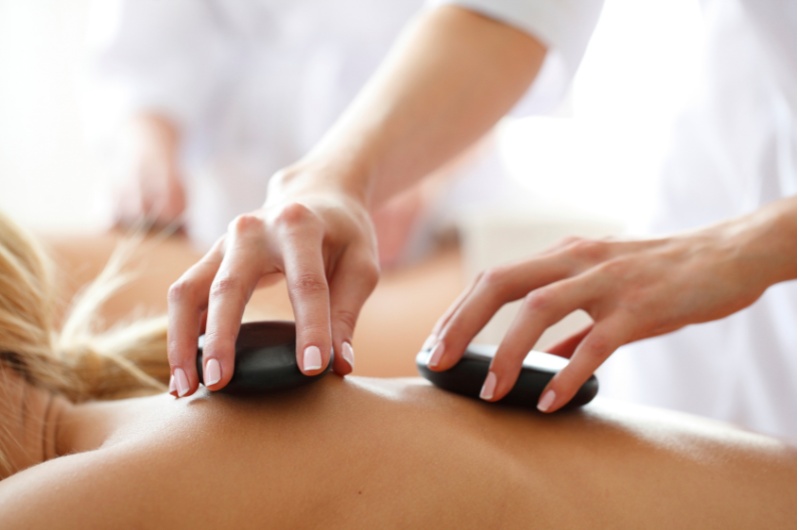 Đá nóng massage là đá gì - Kim Cương Spa
